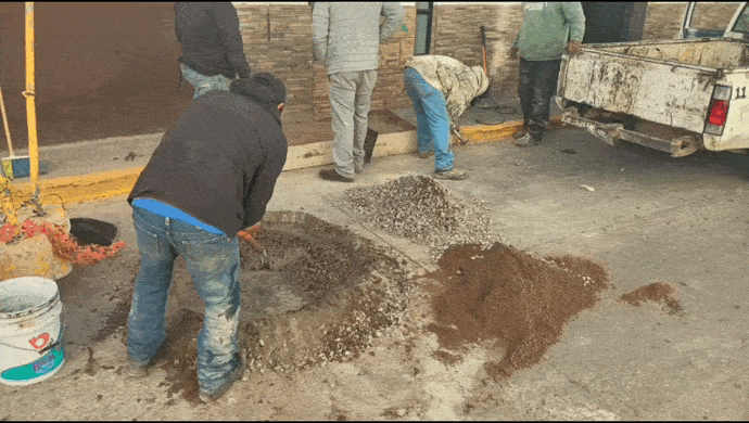 REPARACIÓN DE BANQUETAS EN CENTRO HISTÓRICO
